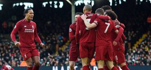 Liverpool va de nuevo por la punta en Inglaterra