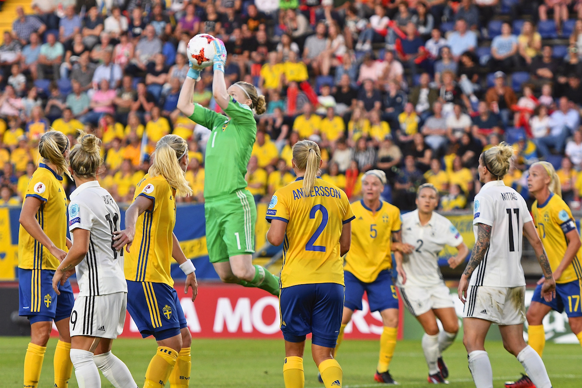 Sweden goalkeeper Hedvig Lindahl claims the ball during the UEFA Women's Euros 2017 match at the Rat Verlegh Stadion, Breda Picture by Kristian Kane/Focus Images Ltd +44 7814 482222 17/07/2017