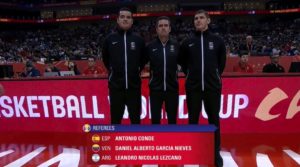 La FIBA sanciona a tres árbitros por la polémica del partido entre Francia y Lituania