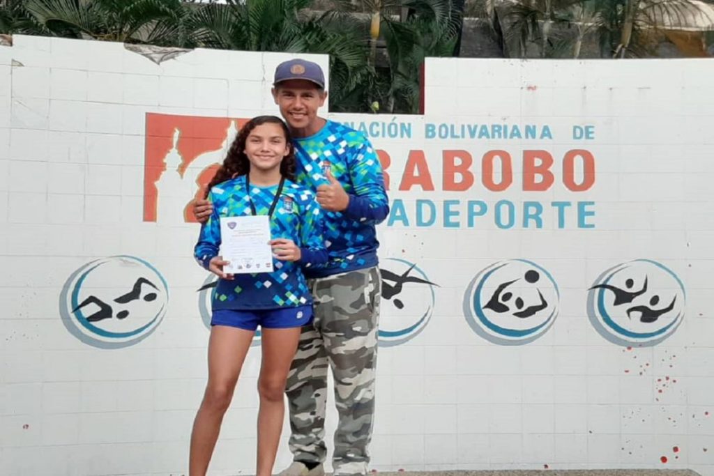 Isabella Berzal rompe récord estadal de natación “Copa Navidad” ADAC 2019