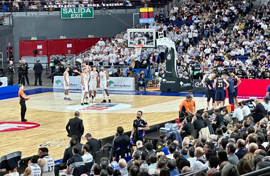 Noti- Deporte: Batacazo por Navidad – Blog de Baloncesto del Real Madrid Noti- Deporte: Batacazo por Navidad – Blog de Baloncesto del Real Madrid