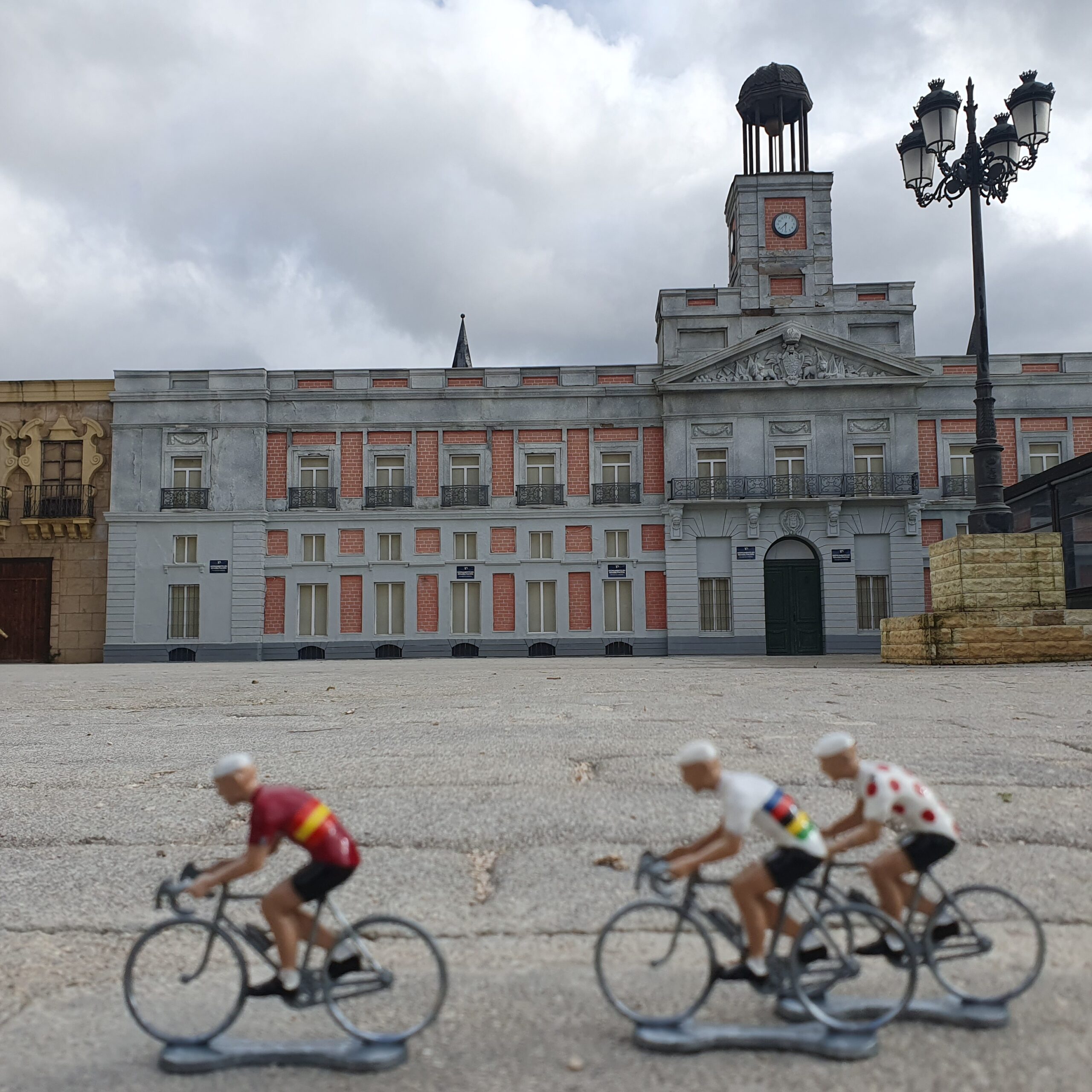 Noti- Deporte: Las figuritas ciclistas de Bernard & Eddy de las que te enamorarás al instante Noti- Deporte: Las figuritas ciclistas de Bernard & Eddy de las que te enamorarás al instante