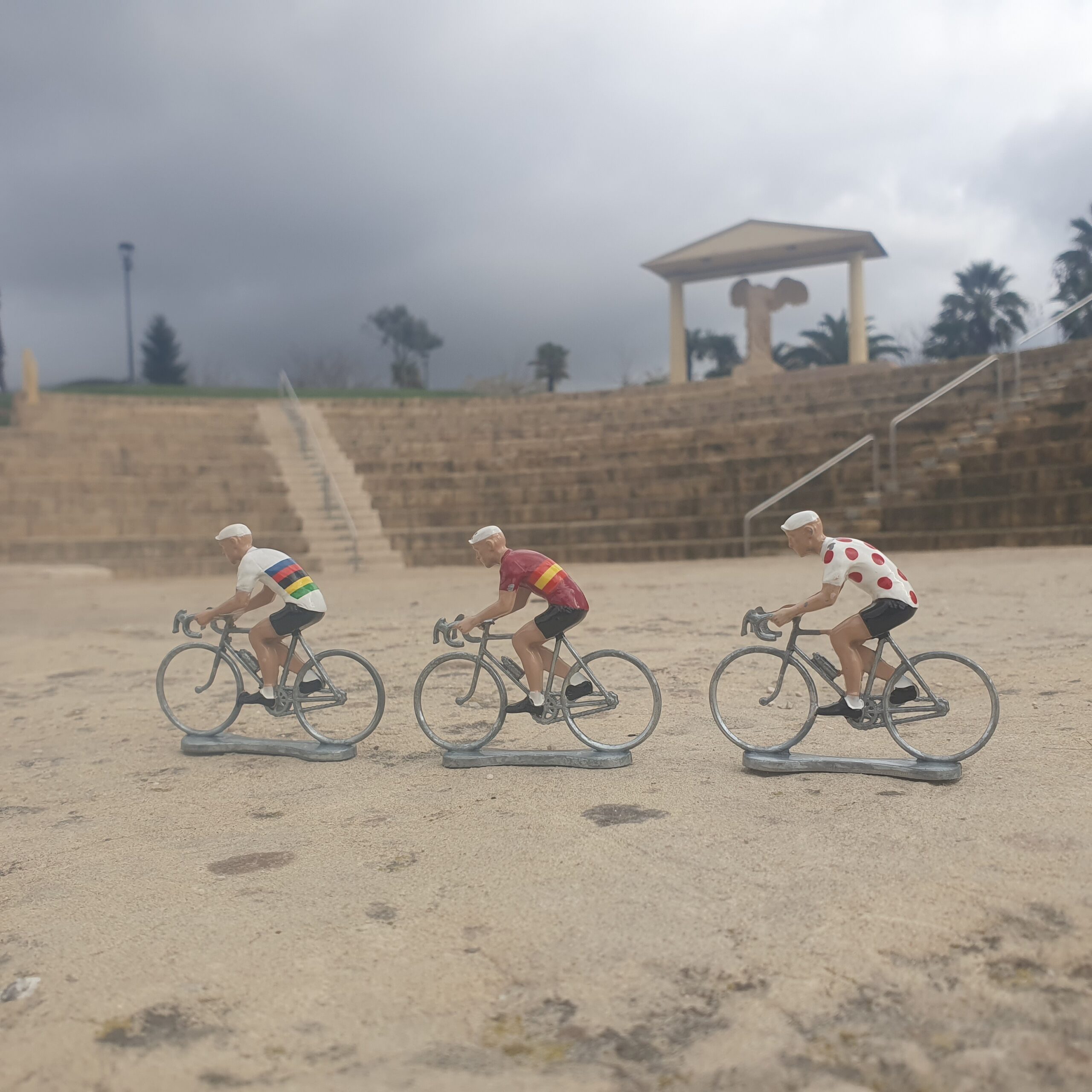 Noti- Deporte: Las figuritas ciclistas de Bernard & Eddy de las que te enamorarás al instante Noti- Deporte: Las figuritas ciclistas de Bernard & Eddy de las que te enamorarás al instante