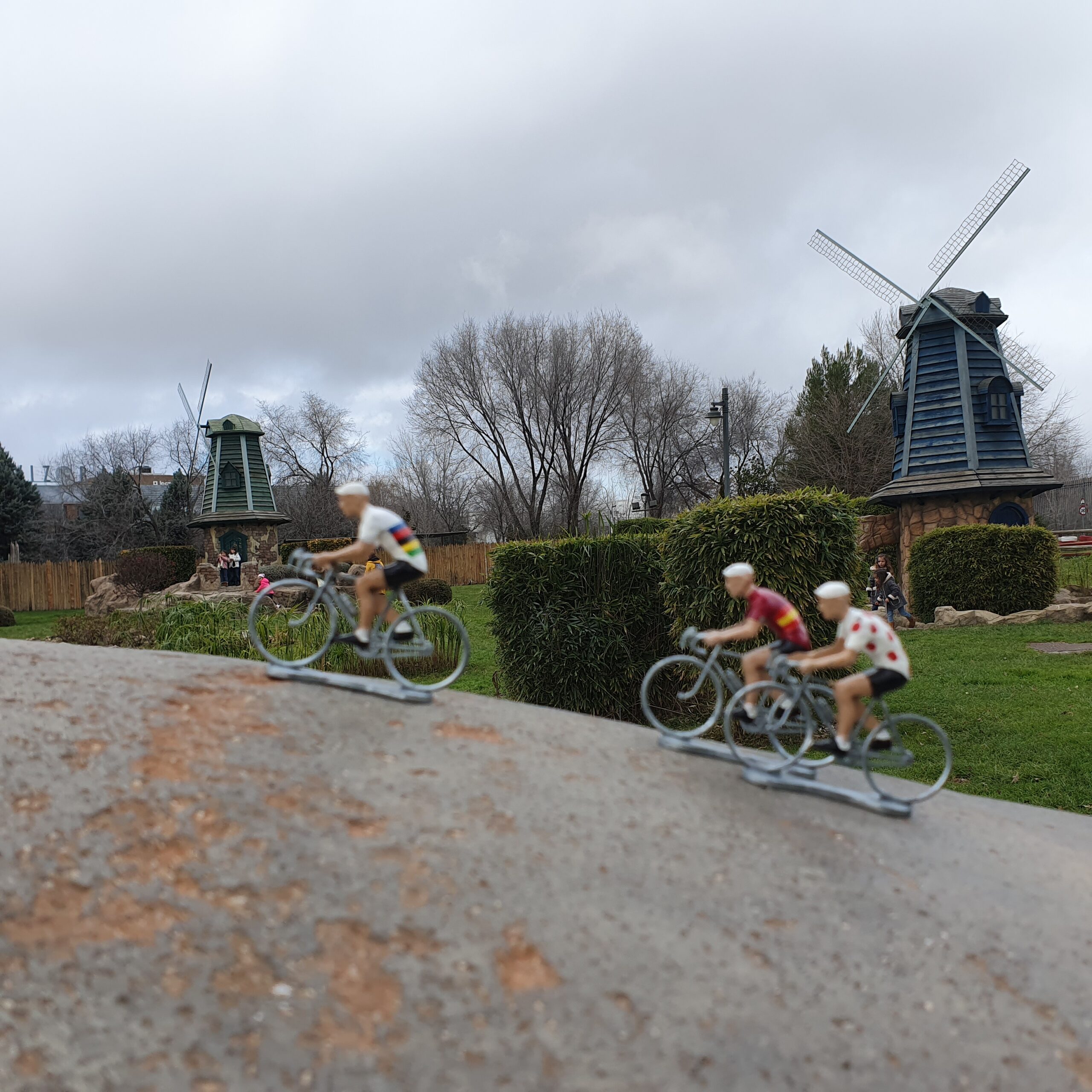 Noti- Deporte: Las figuritas ciclistas de Bernard & Eddy de las que te enamorarás al instante Noti- Deporte: Las figuritas ciclistas de Bernard & Eddy de las que te enamorarás al instante