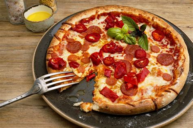 Historia de la pizza y sus variantes