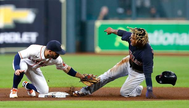 Noti- Deporte: Los Lideres Latinos en Hits, Dobles y Triples en la Historia de las Grandes Ligas