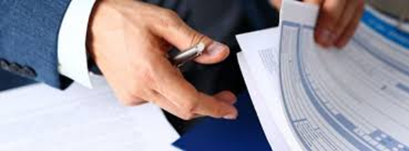 Qué hacer en caso de un accidente de tránsito: Guía para hacer uso de la póliza de seguros - Hjalmar Gibelli Qué hacer en caso de un accidente de tránsito: Guía para hacer uso de la póliza de seguros - Hjalmar Gibelli