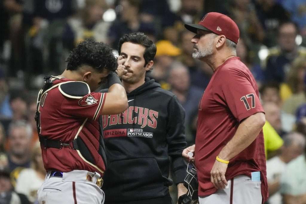Arizona barrió a Milwaukee - Líder en deportes Arizona barrió a Milwaukee - Líder en deportes