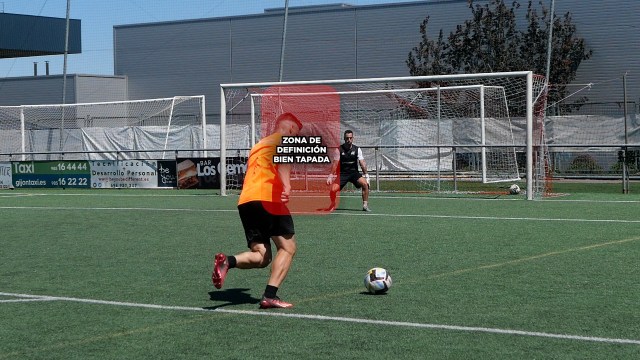 Noti- deporte: C&oacute;mo DEFINIR en f&uacute;tbol c&oacute;mo un PRO frente al portero