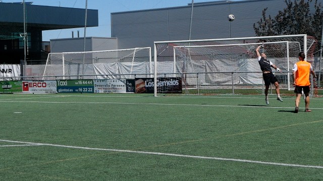 Noti- deporte: C&oacute;mo DEFINIR en f&uacute;tbol c&oacute;mo un PRO frente al portero