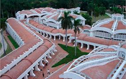 Revolucionando la Arquitectura y el Urbanismo Revolucionando la Arquitectura y el Urbanismo