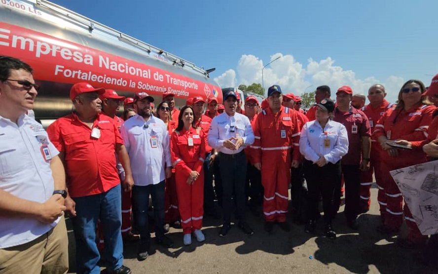 Juan Carlos D&iacute;az Socorro | PDVSA asign&oacute; 25 cisternas para transporte de combustible en Zulia y Trujillo