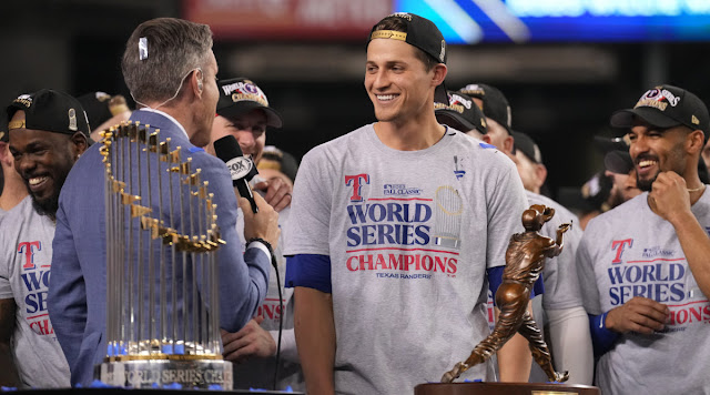 Noti- Deporte: Texas por fin es campe&oacute;n de la Serie Mundial