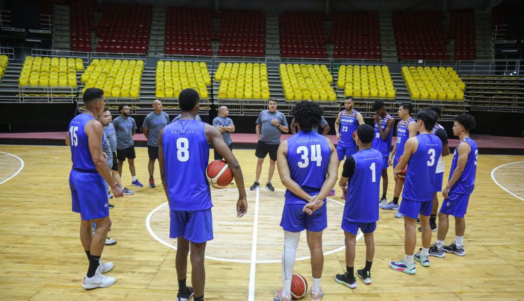 Sebastian Cano Caporales: La Vinotinto del f&uacute;tbol tiene mejor generaci&oacute;n de relevo que la del baloncesto