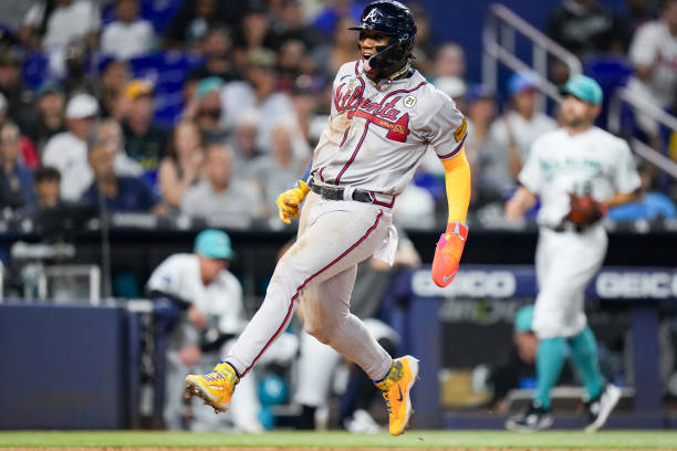 Noti- Deporte: Los Latinos Mejor Ofensivo En Una Temporada en la Historia Grandes Ligas