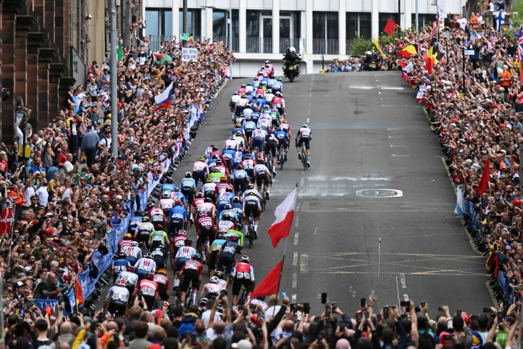Noti- Deporte: 240 millones de euros y casi 5300 puestos de trabajo, los brutales datos del pasado mundial de ciclismo en Glasgow