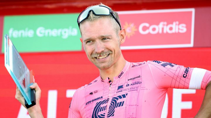 Noti- Deporte: Los bigotes m&aacute;s singulares del ciclismo mundial reciente
