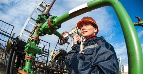 Qu&eacute; necesitas para estudiar Ingenier&iacute;a Petrolera: Pasos y requisitos&nbsp;