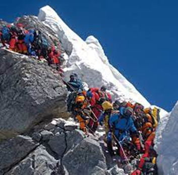 El origen del turismo de aventura: Descubriendo la pasi&oacute;n por la adrenalina
