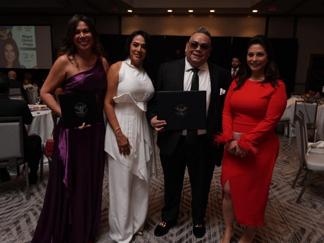 Luis Bautista Garrido Palacios galardonado en Miami con el PVSA Awards 2024