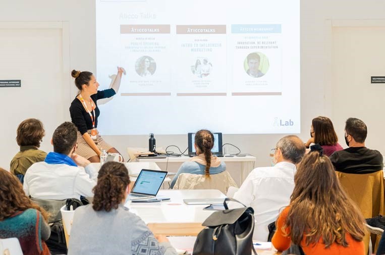 Impulsando la Innovaci&oacute;n Social: Programas de Aceleraci&oacute;n para Startups de Impacto Social&nbsp;