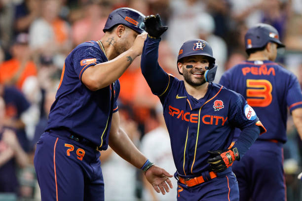 Noti- Deporte: Los Lideres Latinos en Cuadrangulares Por Equipo en las Grandes Ligas