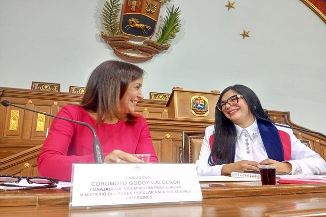 Viceministra Coromoto Godoy Calder&oacute;n destaca el rol de las diplom&aacute;ticas venezolanas en el servicio exterior