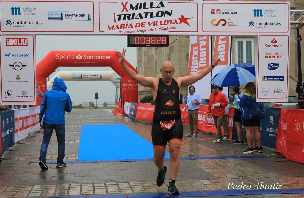Noti- Deporte: El triatl&oacute;n con estrella que ilumina Santander
