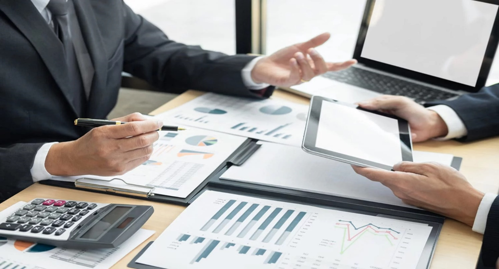 C&oacute;mo la Asesor&iacute;a de Negocios Puede Impulsar la Eficiencia de tu Empresa: Gu&iacute;a Completa