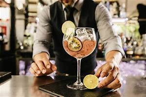 Nelson Rafael Bustamante Abidar | El Papel Fundamental de los Sommeliers y Bartenders en la Experiencia Gastron&oacute;mica&nbsp;