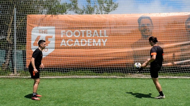 Noti- deporte: Cómo jugar al primer toque en fútbol (Ejercicios para mejorar)