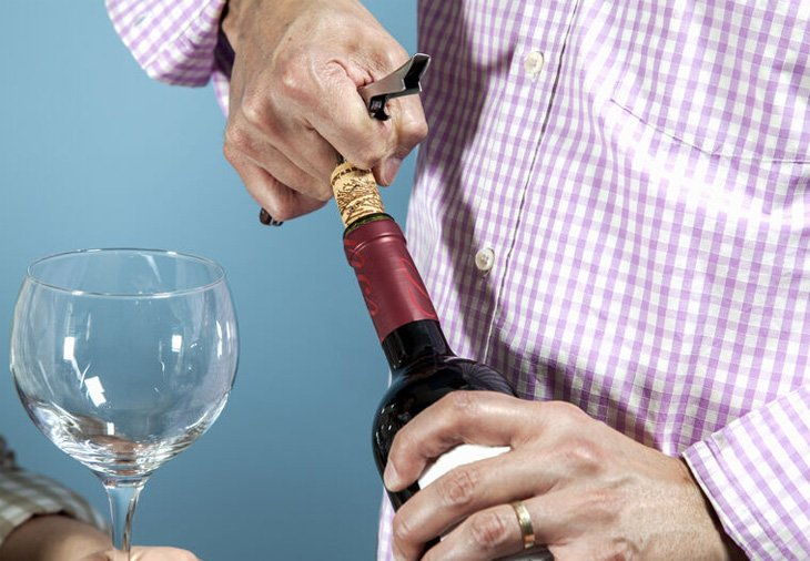 Accesorios y Complementos para Vinos y Licores: Elevando la Experiencia de Degustaci&oacute;n con Metropolitan Distribuitors