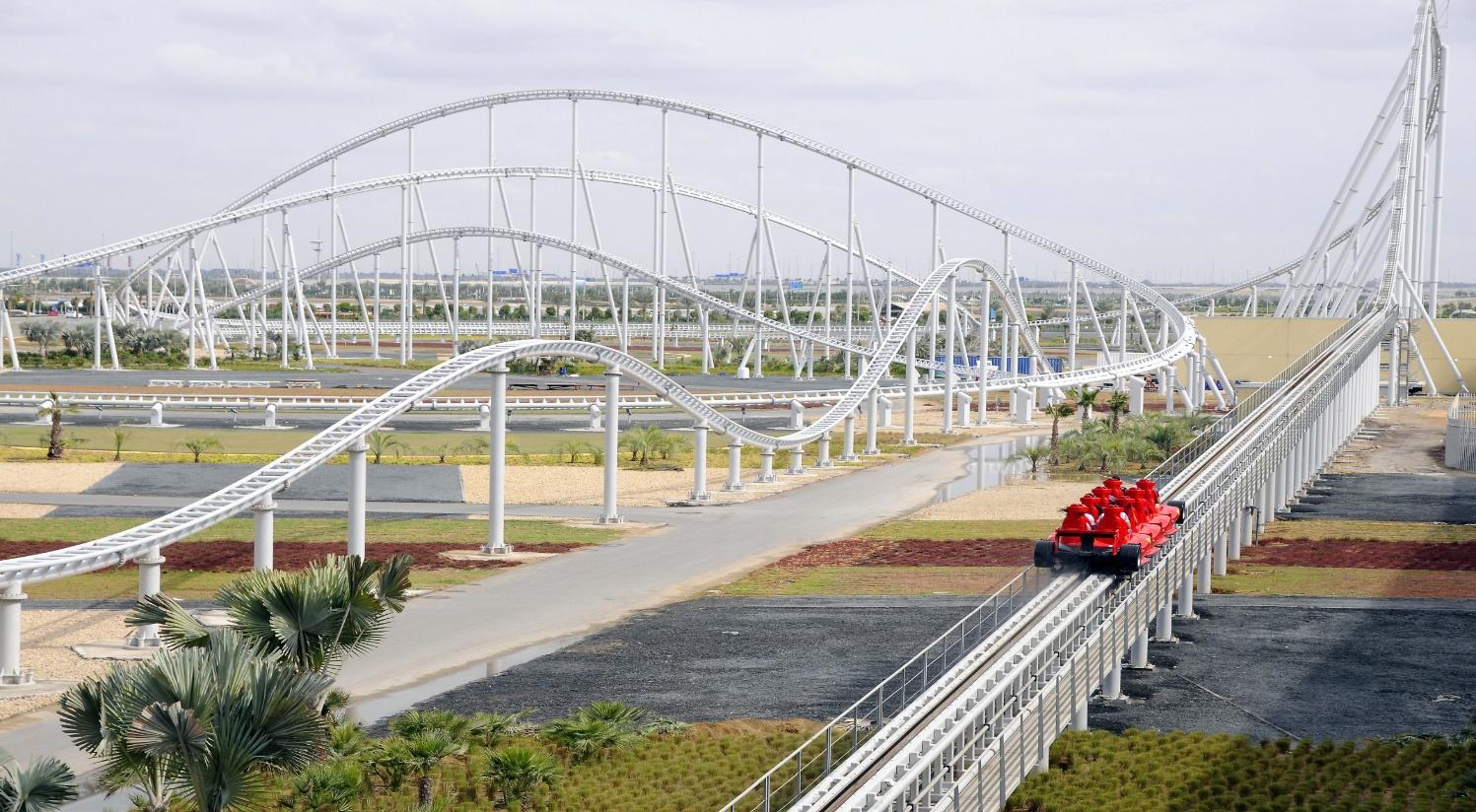 Evenpro | Innovaciones en Parques Tem&aacute;ticos: Atracciones que Desaf&iacute;an la Gravedad