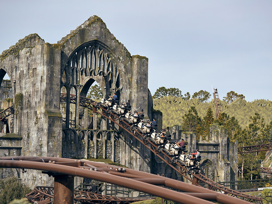Evenpro | Innovaciones en Parques Tem&aacute;ticos: Atracciones que Desaf&iacute;an la Gravedad