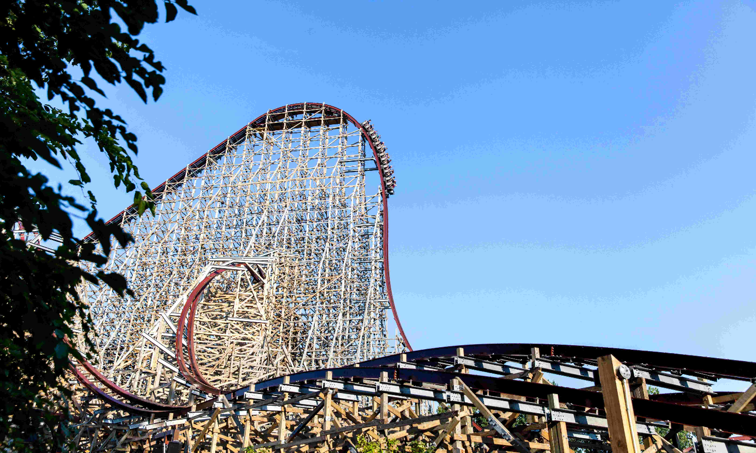Evenpro | Innovaciones en Parques Tem&aacute;ticos: Atracciones que Desaf&iacute;an la Gravedad