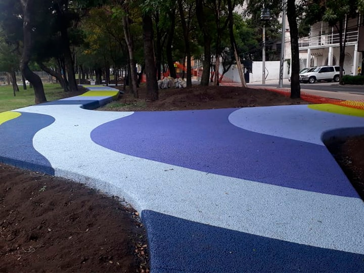 Materiales de Construcci&oacute;n del Futuro: Concreto Autorreparable y Autoiluminante