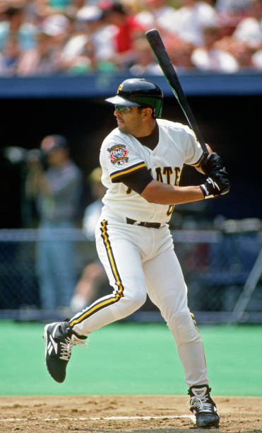Noti- Deporte: El Premio Roberto Clemente de los Piratas de Pittsburgh