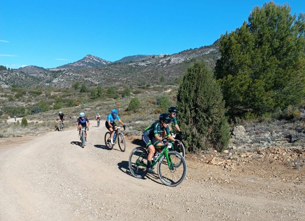 Noti- Deporte: Valverde y Samuel Sánchez animan el I Campeonato de España de Gravel Noti- Deporte: Valverde y Samuel Sánchez animan el I Campeonato de España de Gravel