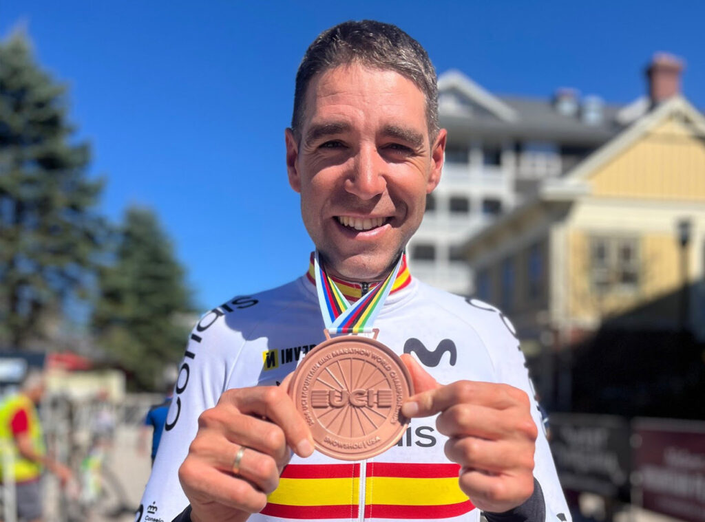 Noti- Deporte: Valero se queda a doce segundos del arcoiris en el Mundial de XCM