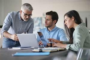 Oswaldo Karam | Desarrollando Liderazgo en el &Aacute;mbito Educativo: Habilidades y Estrategias para Un Futuro Brillante