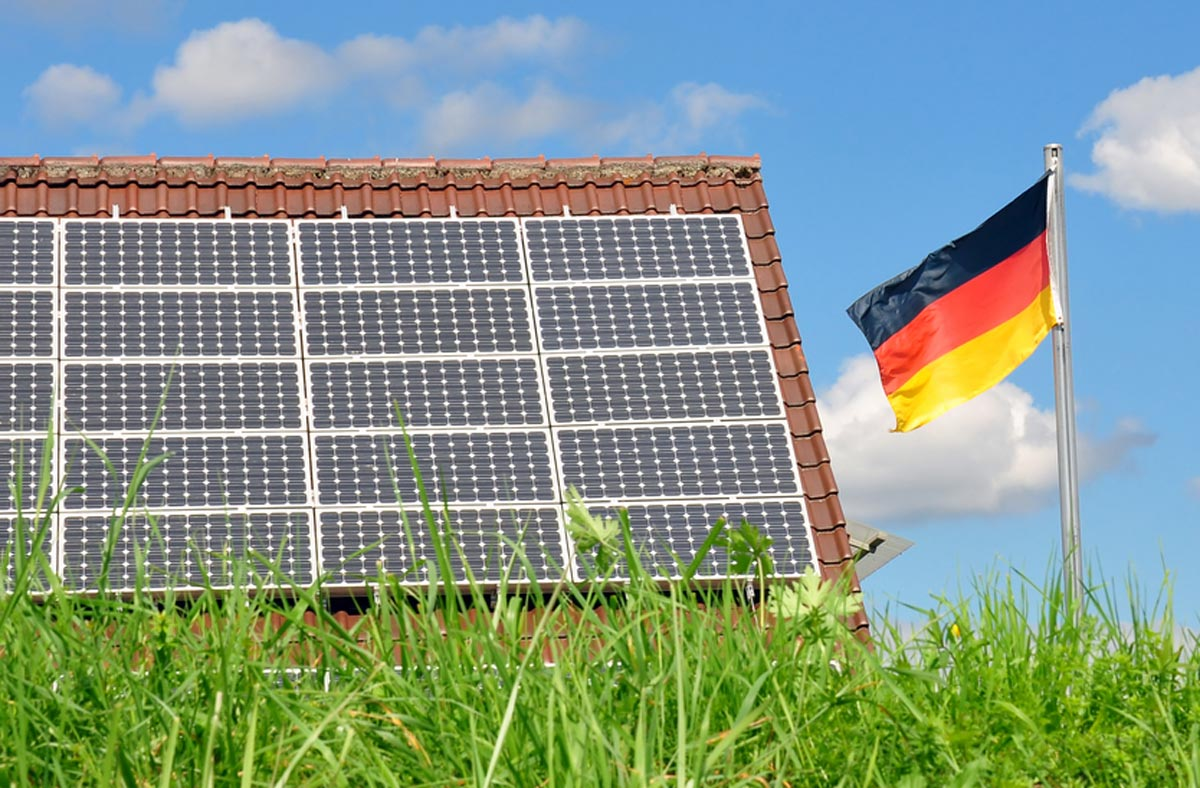 Los Pa&iacute;ses a la Vanguardia de las Energ&iacute;as Renovables: Un An&aacute;lisis Global con Juan Fernando Serrano Ponce