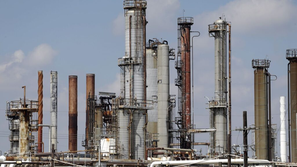 Innovaciones Tecnol&oacute;gicas en el Comercio Petrolero: Transformando la Industria