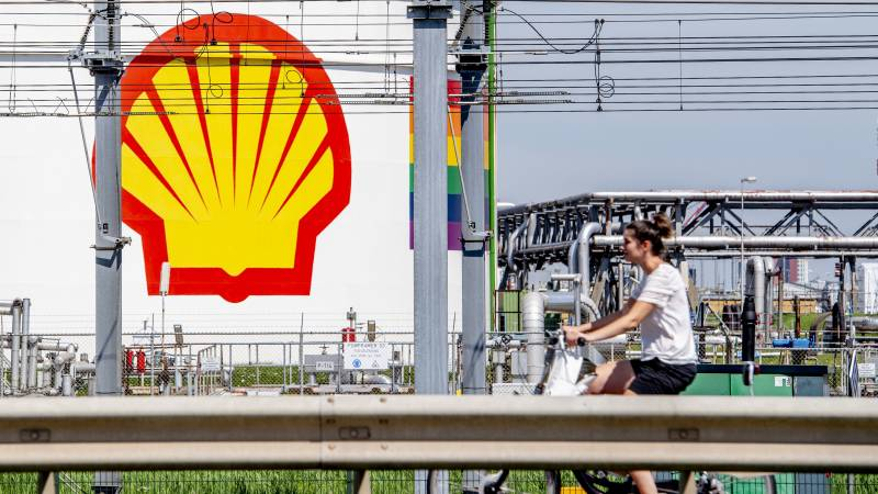 Construcci&oacute;n Sostenible: Energ&iacute;as Renovables en Proyectos Petroleros