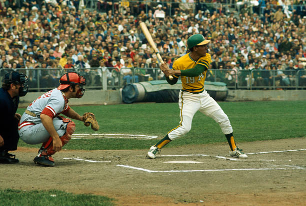 Noti- Deporte: Los Grandes Latinos en la Historia Atleticos de Oakland