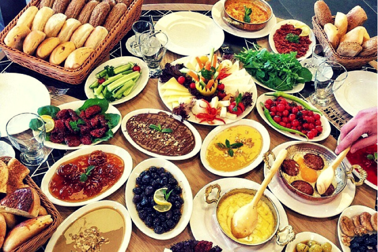 Descubre los Sabores Aut&eacute;nticos de Turqu&iacute;a: 5 Platos T&iacute;picos que Debes Probar con Nelson Rafael Bustamante Abidar
