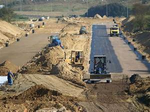 Innovaciones Recientes en la Construcci&oacute;n de Obras Viales