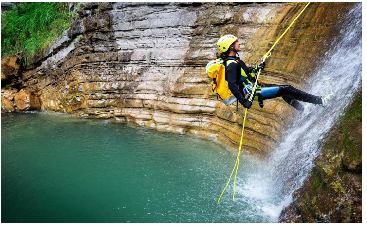 Descubriendo la Emoci&oacute;n y la Naturaleza: Todo lo que Debes Saber sobre el Canyoning