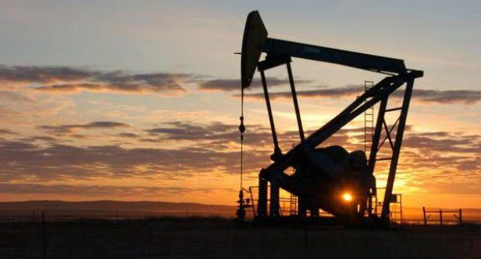 Innovaciones Tecnol&oacute;gicas en el Comercio Petrolero: Transformando la Industria