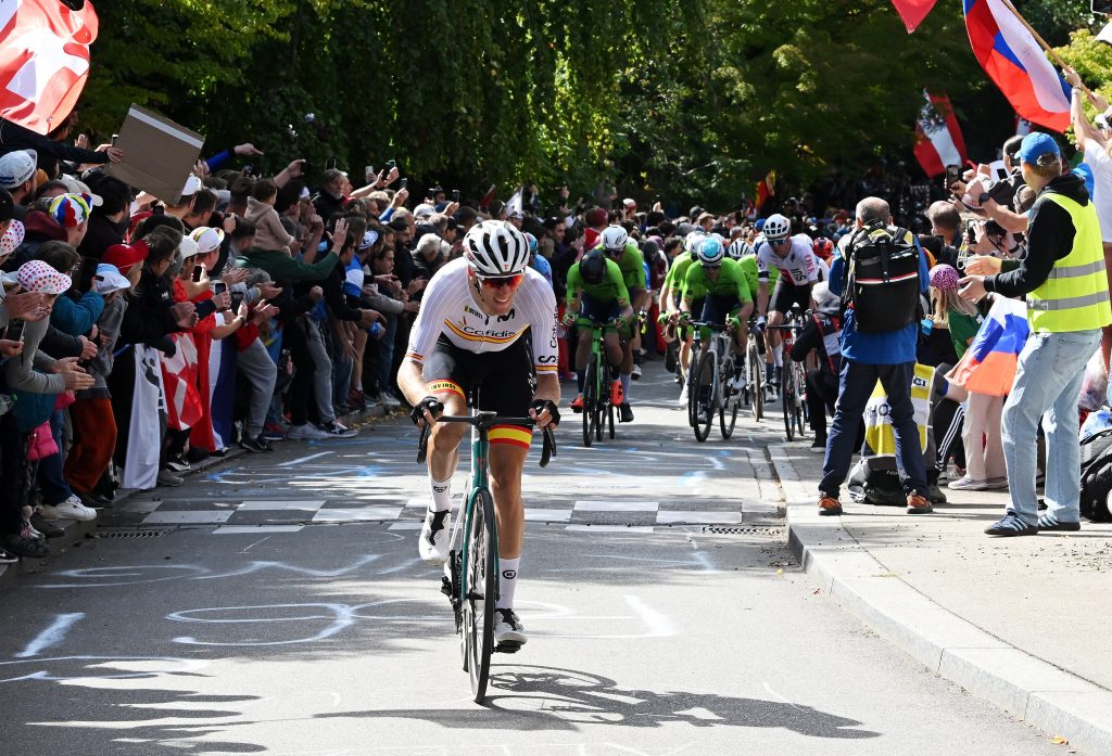 Noti- Deporte: Tres años con Movistar: así es el nuevo contrato de Pablo Castrillo Noti- Deporte: Tres años con Movistar: así es el nuevo contrato de Pablo Castrillo