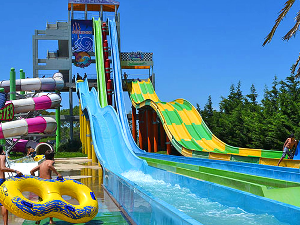 Los Parques Tem&aacute;ticos M&aacute;s Recomendados en Espa&ntilde;a: Diversi&oacute;n para Todos con Evenpro